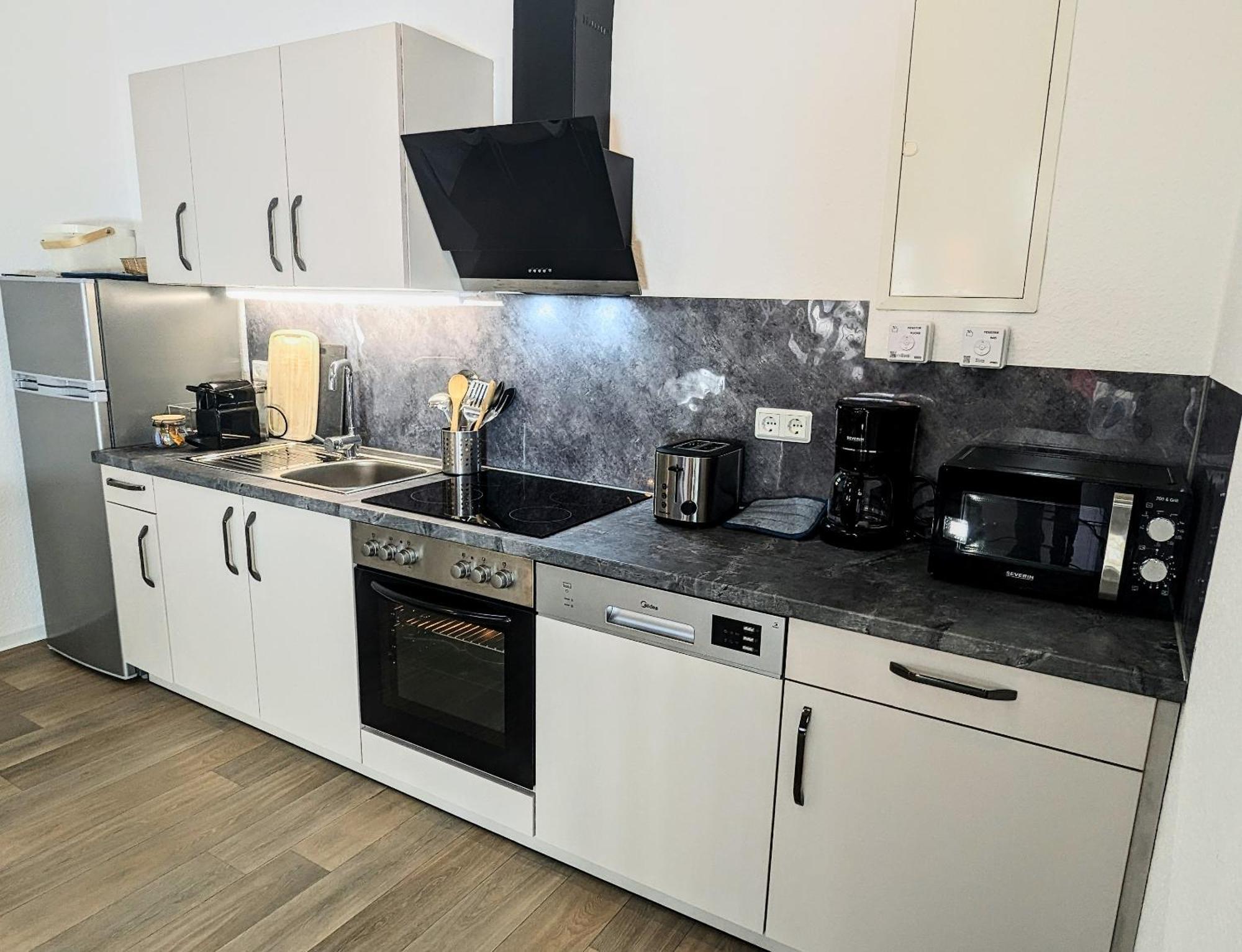 Fewo Urban Gotha-Apartment Friedenstein- Am Schlosspark- Parken An Der Der Tuer- Barrierefrei, 900 Meter Zum Bahnhof - Wallbox Εξωτερικό φωτογραφία