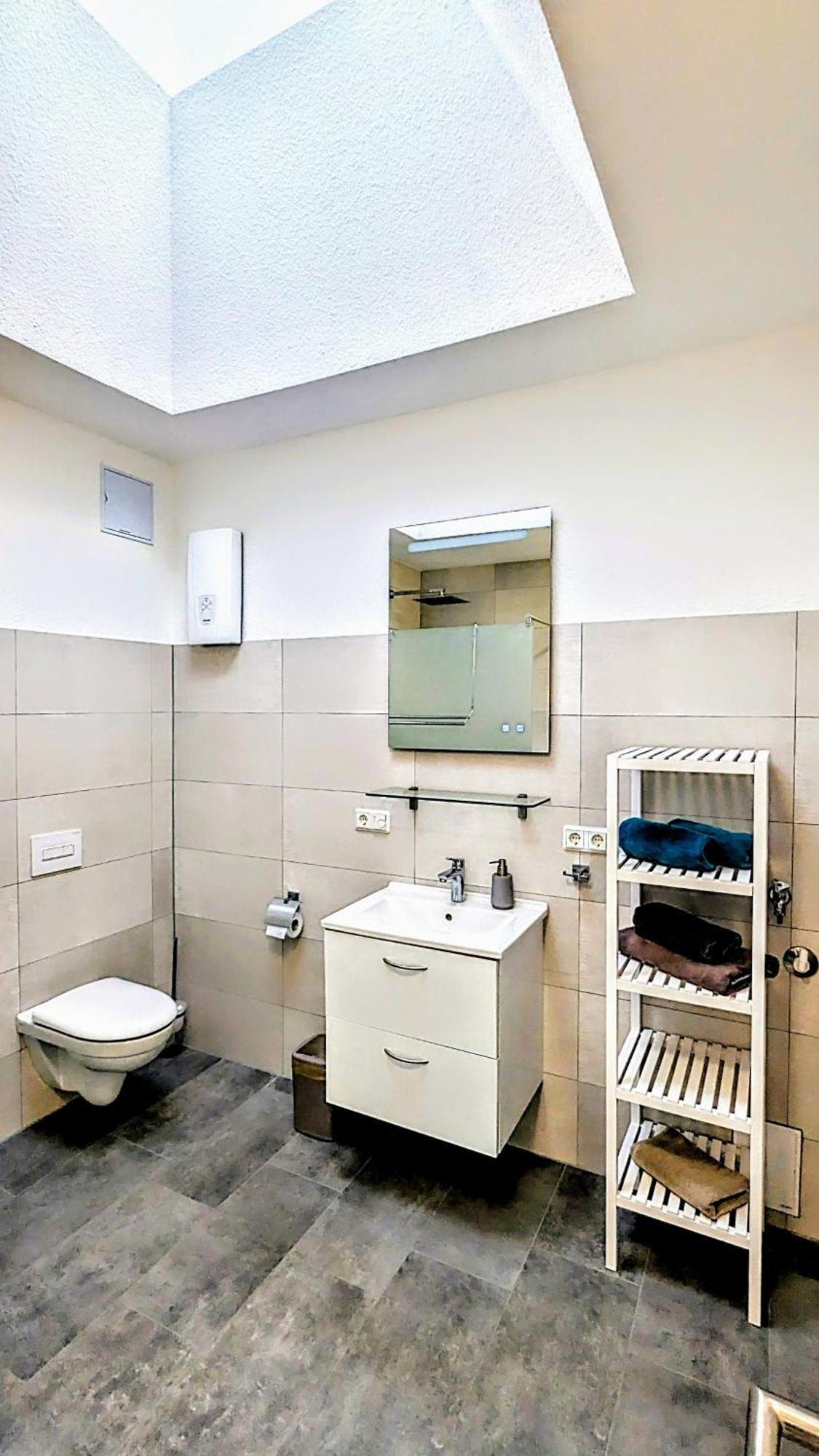 Fewo Urban Gotha-Apartment Friedenstein- Am Schlosspark- Parken An Der Der Tuer- Barrierefrei, 900 Meter Zum Bahnhof - Wallbox Εξωτερικό φωτογραφία