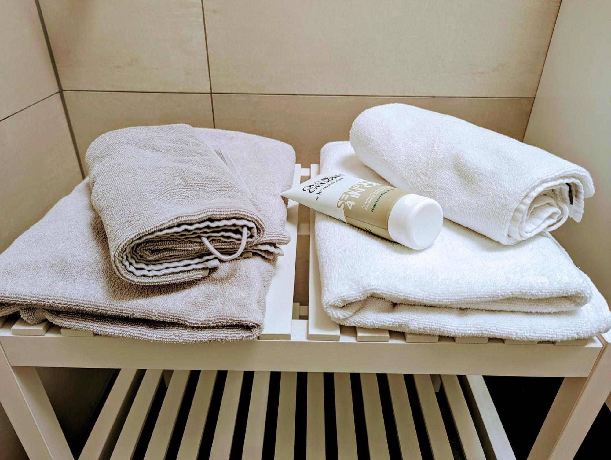 Fewo Urban Gotha-Apartment Friedenstein- Am Schlosspark- Parken An Der Der Tuer- Barrierefrei, 900 Meter Zum Bahnhof - Wallbox Εξωτερικό φωτογραφία
